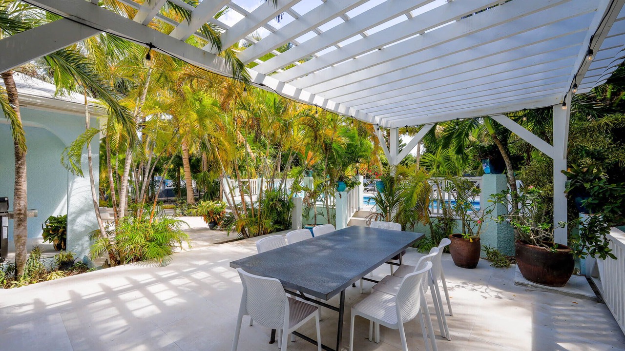 Photo of Outdoor in Leeward Settlement