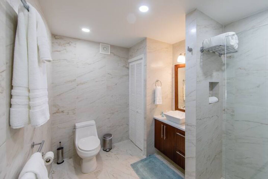 Photo of Bathroom in Long Bay