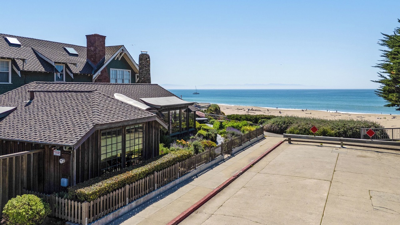 Photo of Others in Seabright