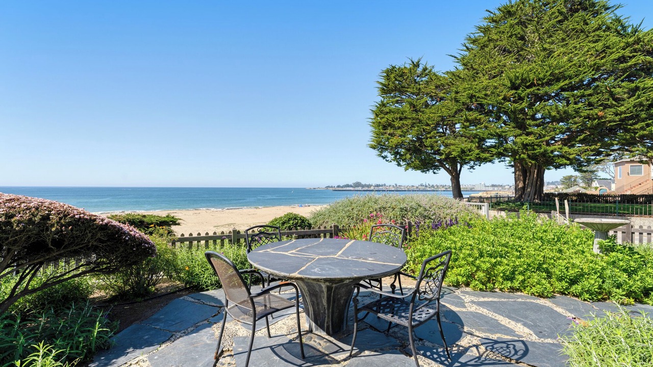 Photo of Outdoor in Seabright