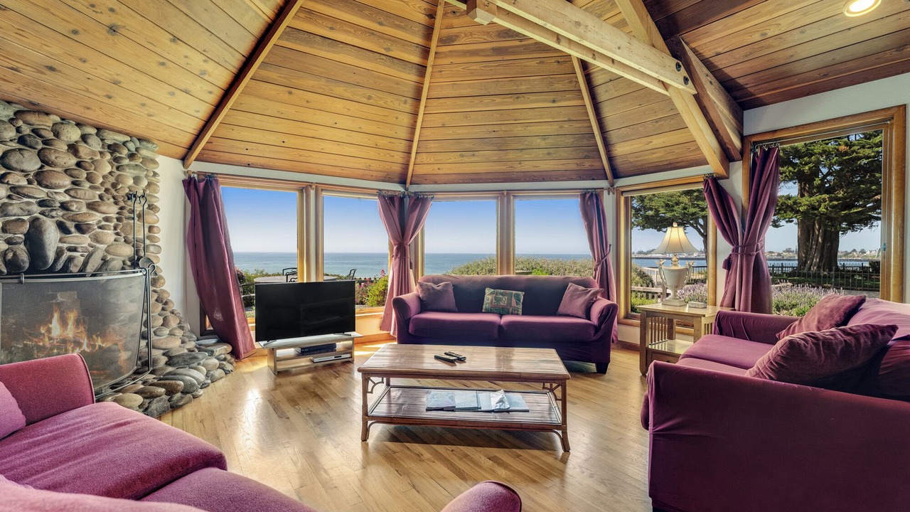 Photo of Livingroom in Seabright