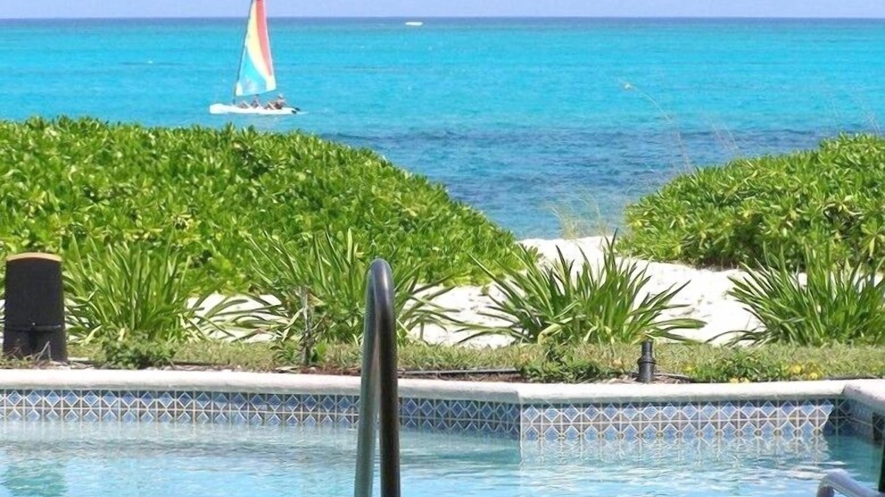 Photo of Outdoor in Grace Bay West