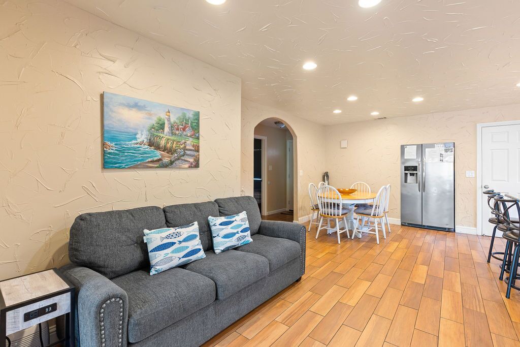 Photo of Livingroom in Westside Santa Cruz