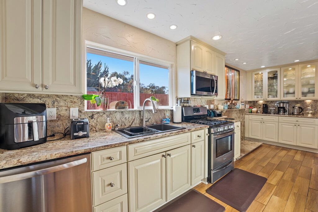 Photo of Kitchen in Westside Santa Cruz