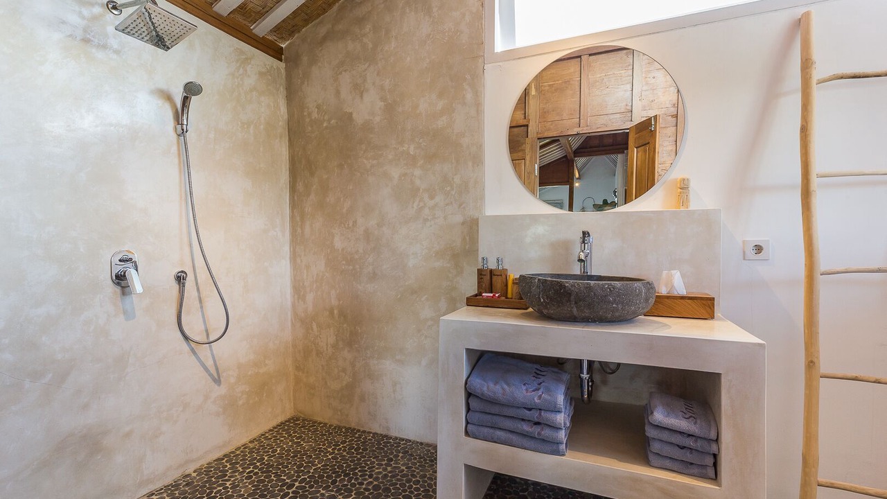 Photo of Bathroom in Laksmana