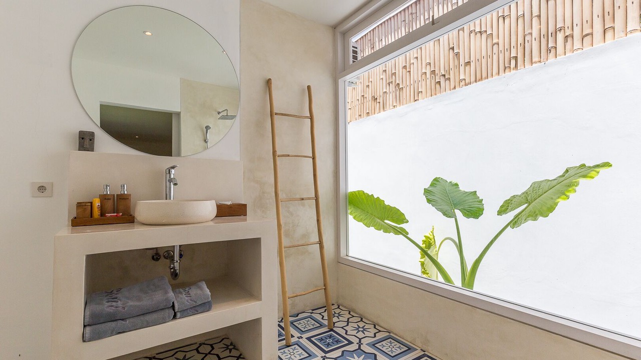 Photo of Bathroom in Laksmana