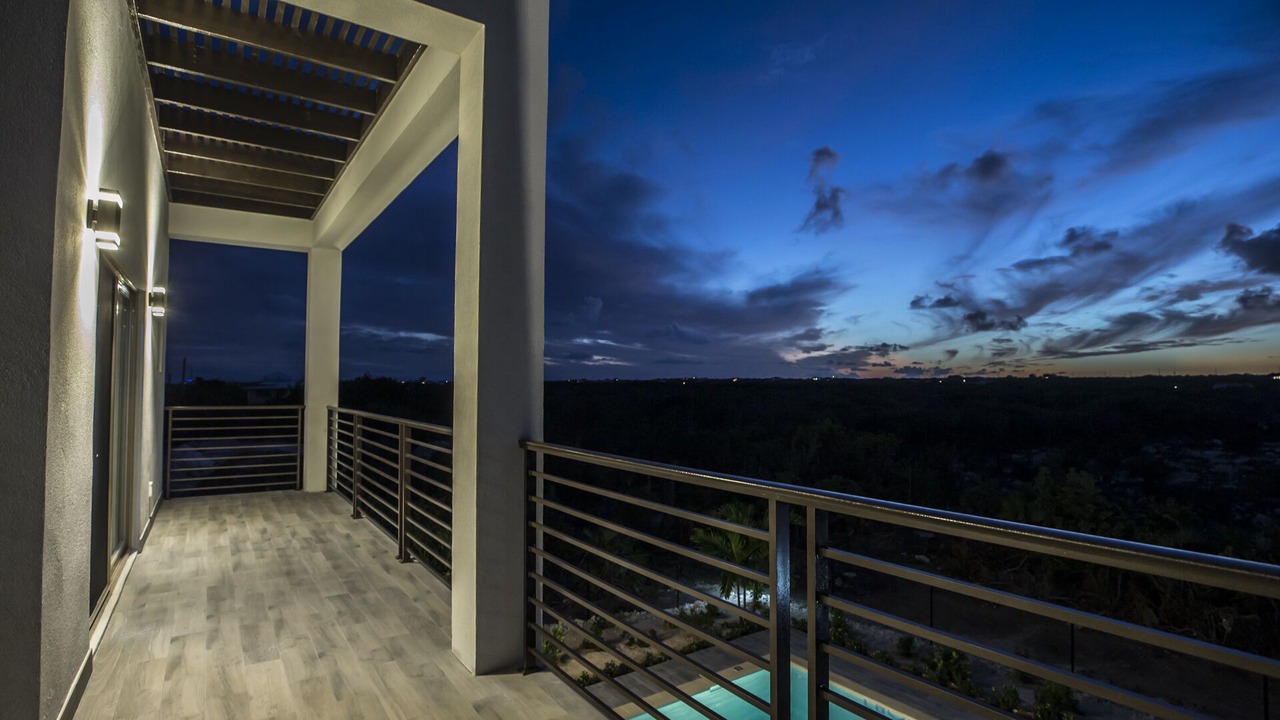 Photo of Patio Balcony in Long Bay