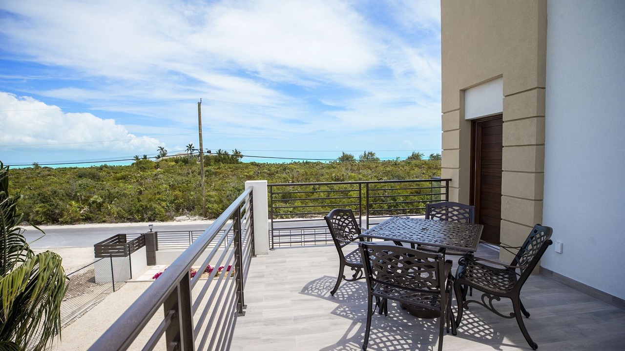 Photo of Patio Balcony in Long Bay