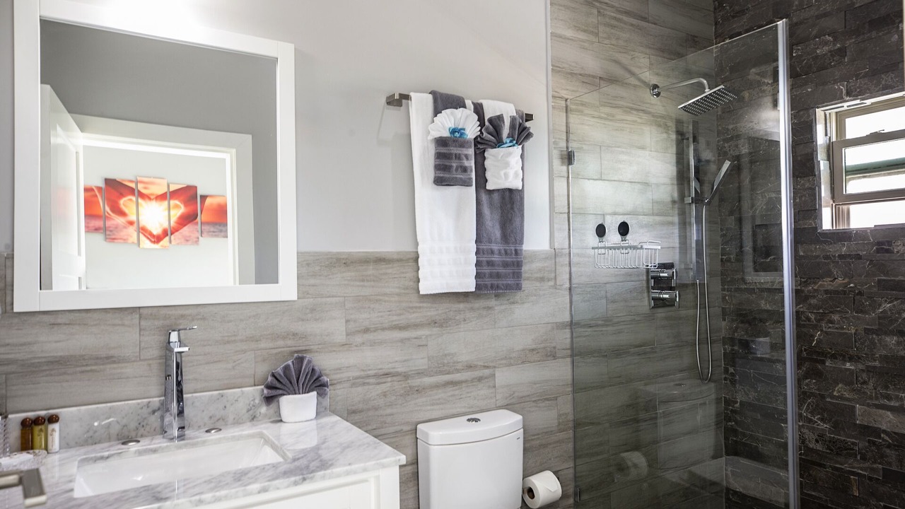 Photo of Bathroom in Long Bay