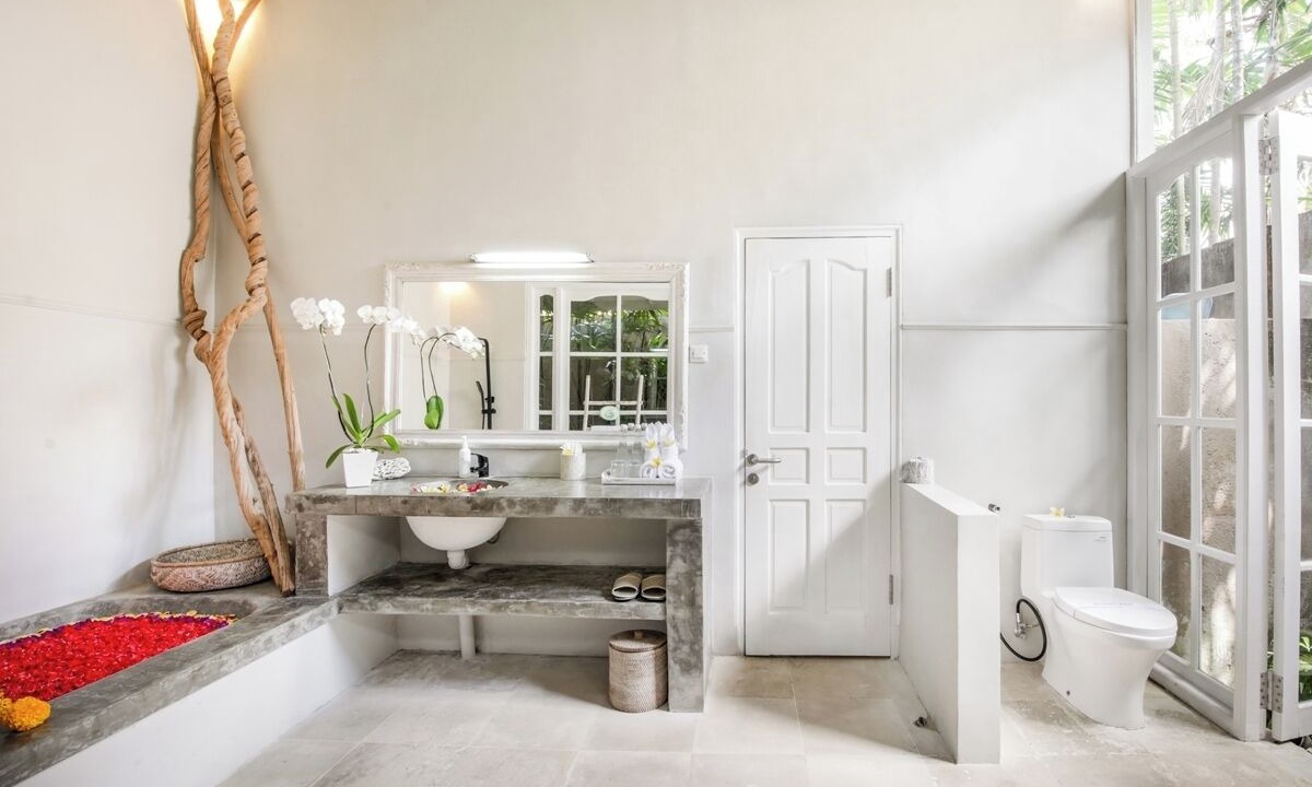 Photo of Bathroom in Central Seminyak