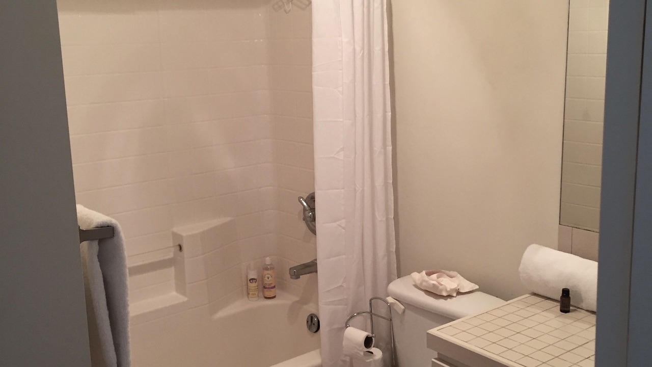 Photo of Bathroom in Discovery Bay