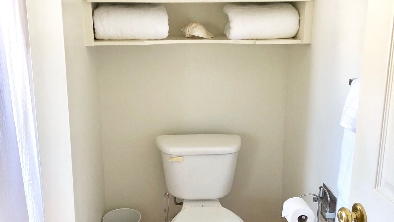 Photo of Bathroom in Discovery Bay