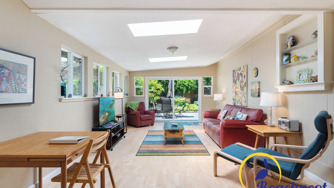 Photo of Livingroom in Westside Santa Cruz