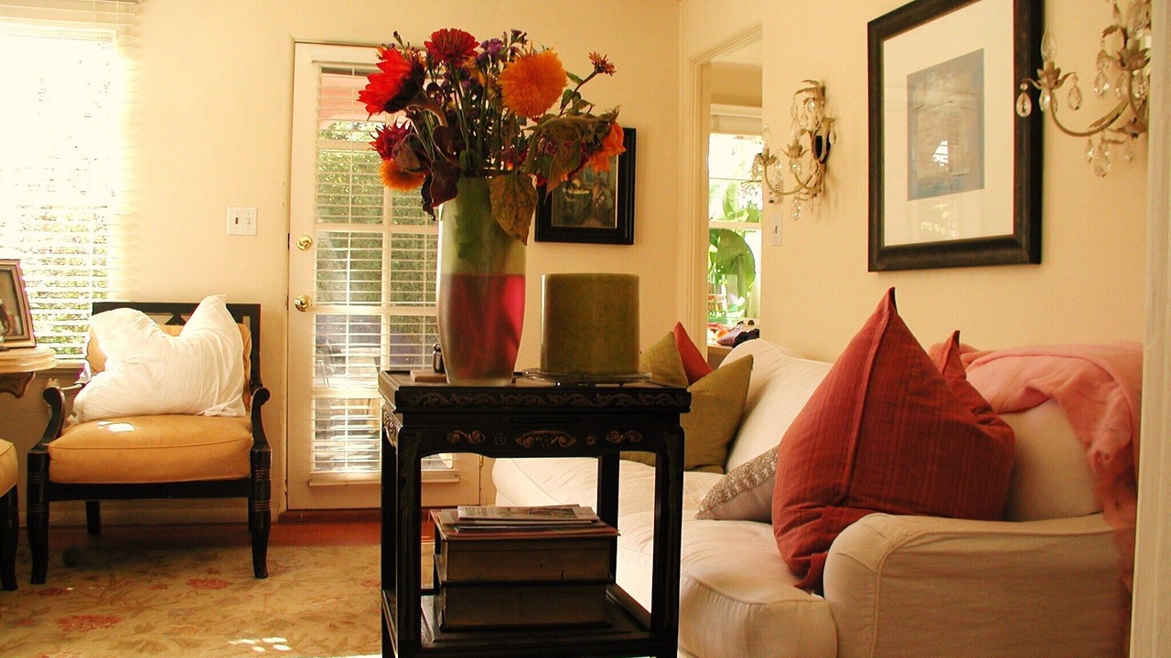 Photo of Livingroom in Eastside Santa Cruz