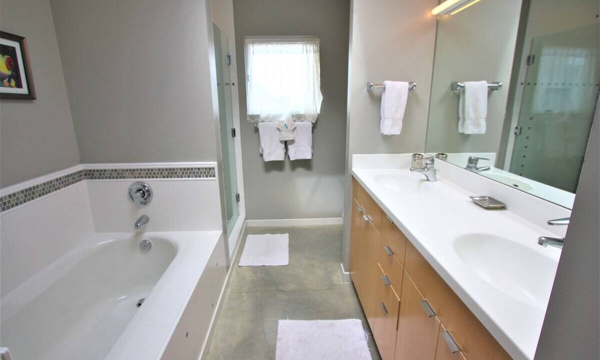 Photo of Bathroom in Watsonville