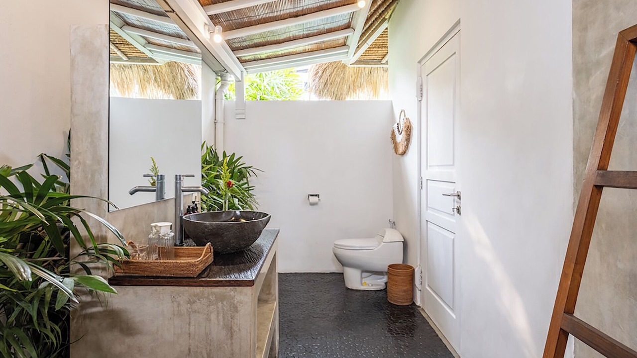 Photo of Bathroom in Drupadi