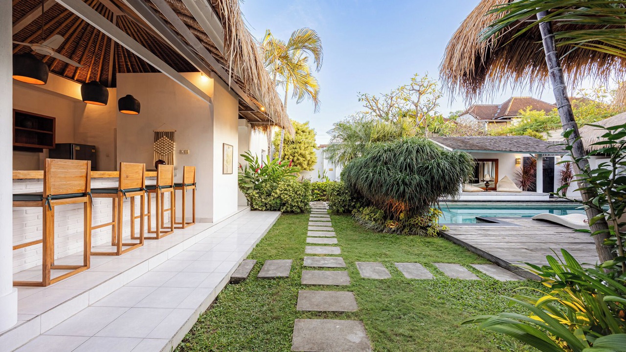 Photo of Outdoor in Sunset Road