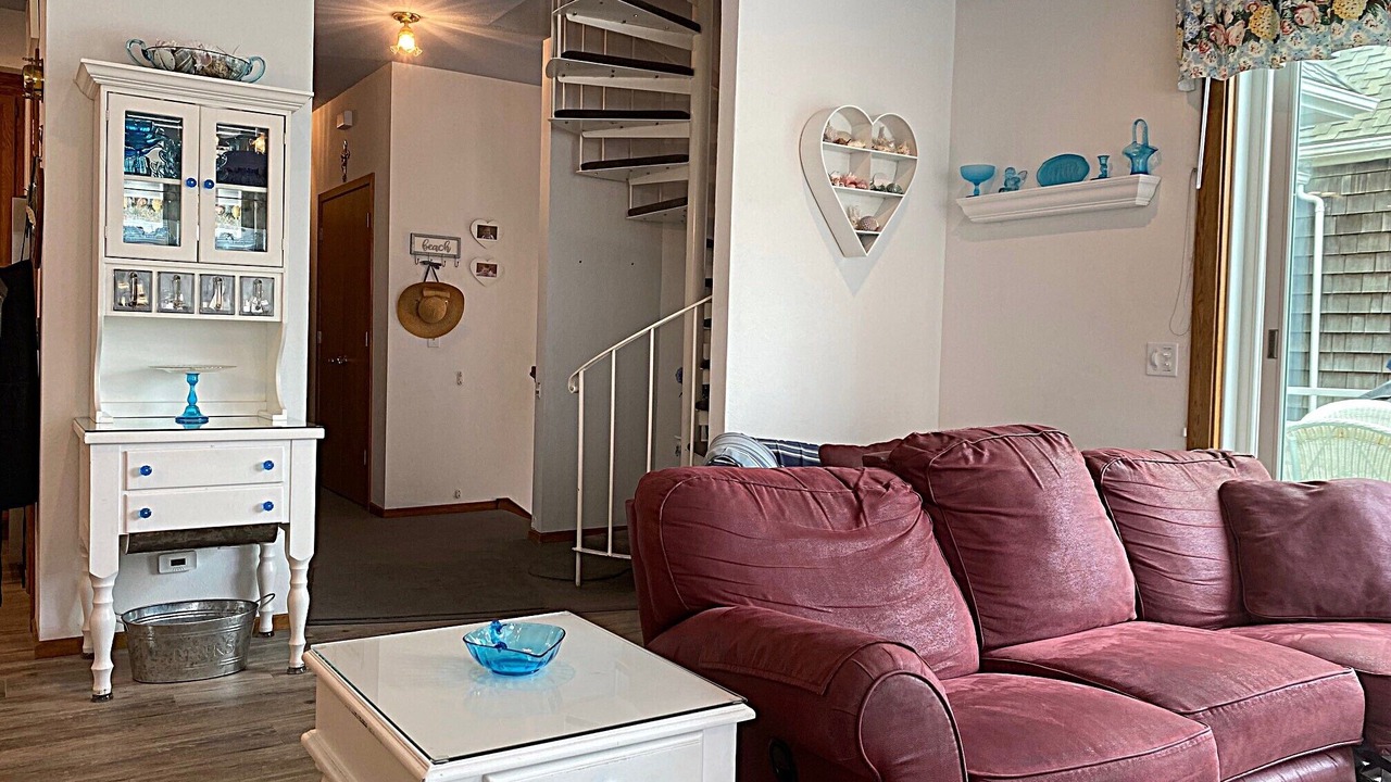 Photo of Livingroom in Seabright
