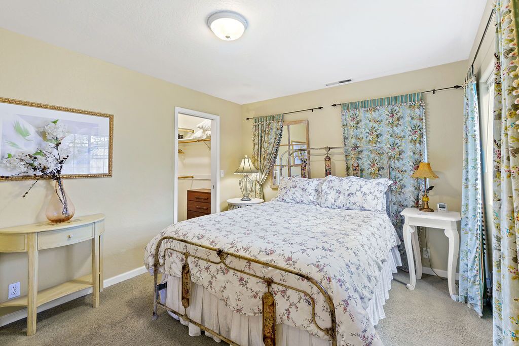 Photo of Bedroom in Aptos