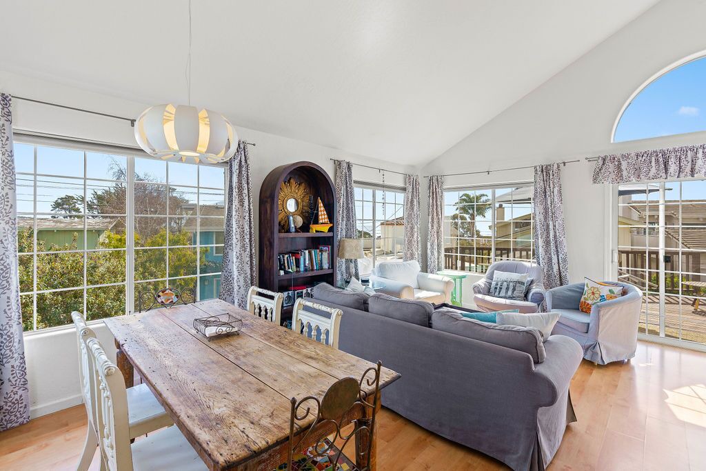 Photo of Livingroom in Aptos