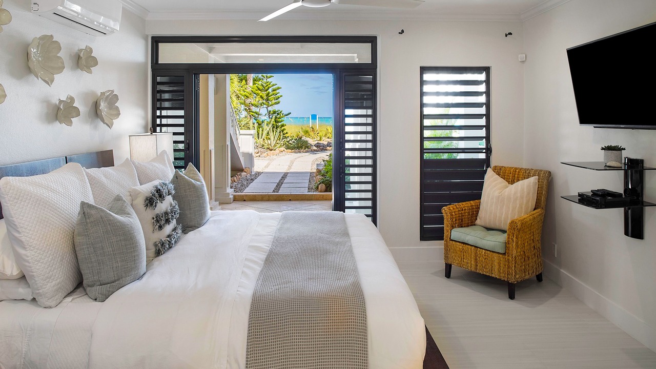 Photo of Others in Grace Bay West