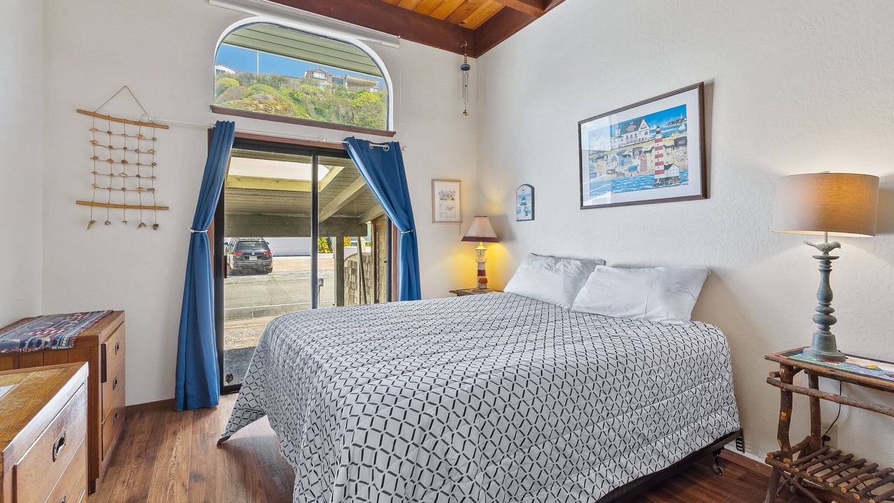 Photo of Bedroom in Rio del Mar