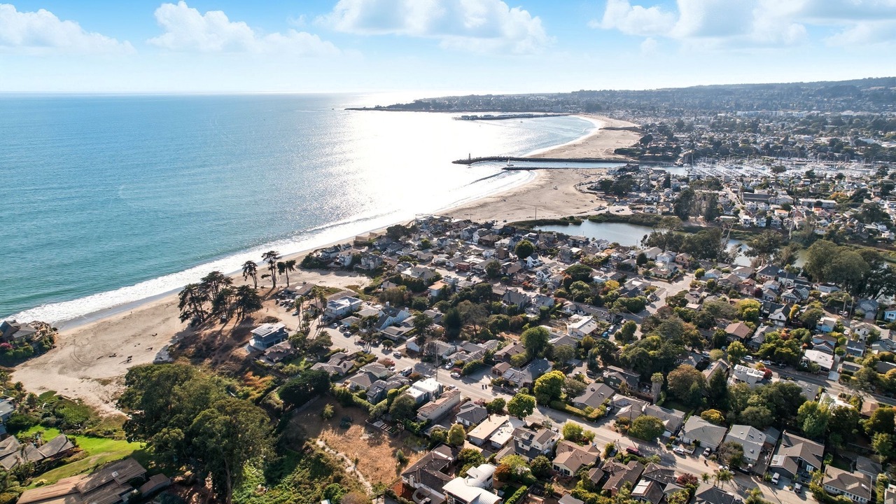 Photo of Outdoor in Eastside Santa Cruz