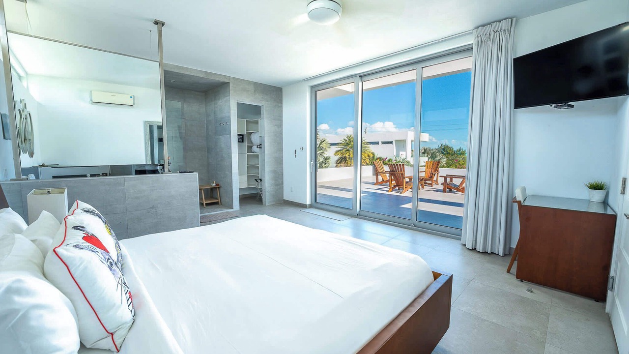 Photo of Bedroom in Long Bay
