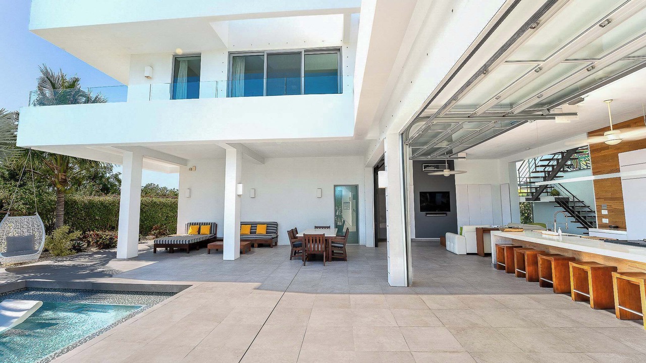 Photo of Outdoor in Long Bay