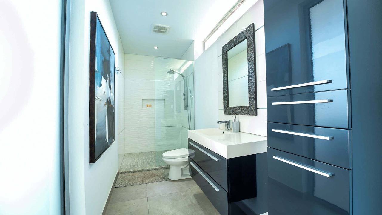 Photo of Bathroom in Long Bay