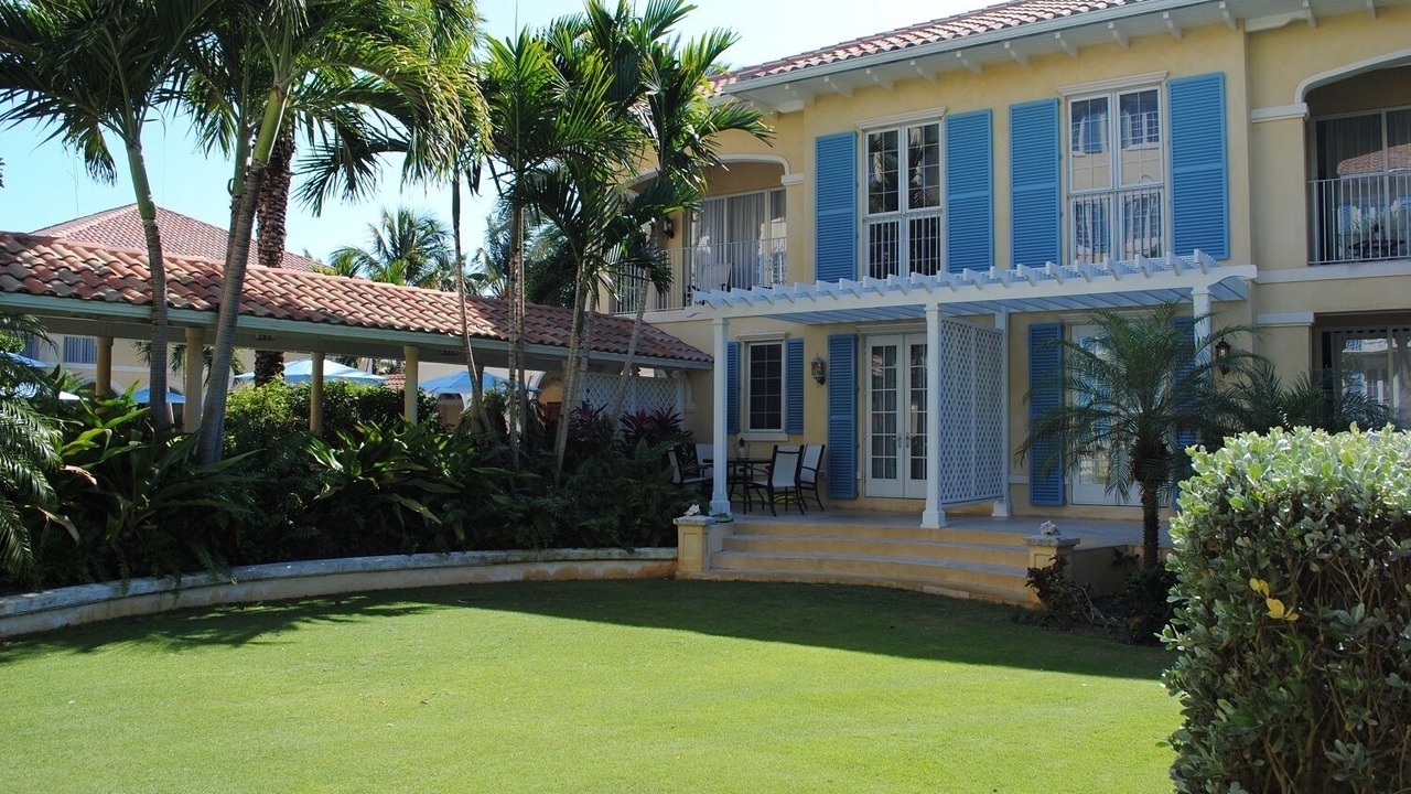 Photo of Outdoor in Grace Bay