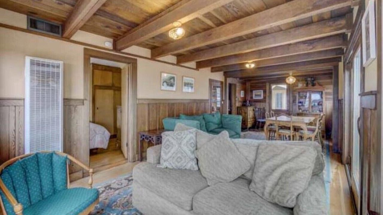 Photo of Livingroom in Eastside Santa Cruz