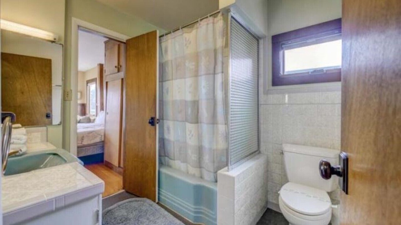 Photo of Bathroom in Eastside Santa Cruz