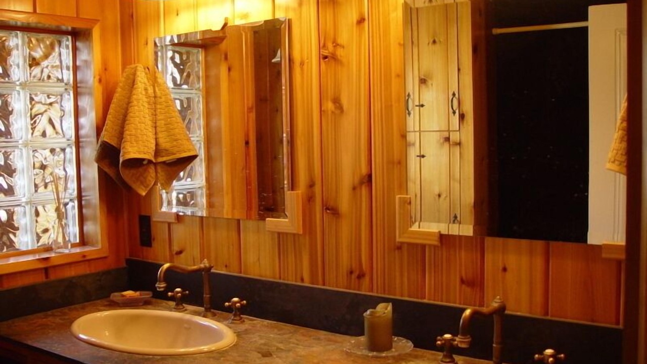 Photo of Bathroom in Eastside Santa Cruz