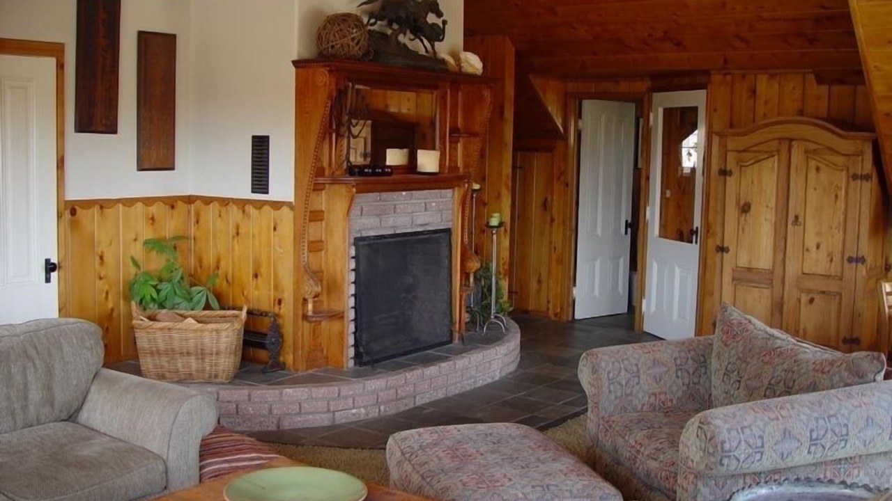 Photo of Livingroom in Eastside Santa Cruz