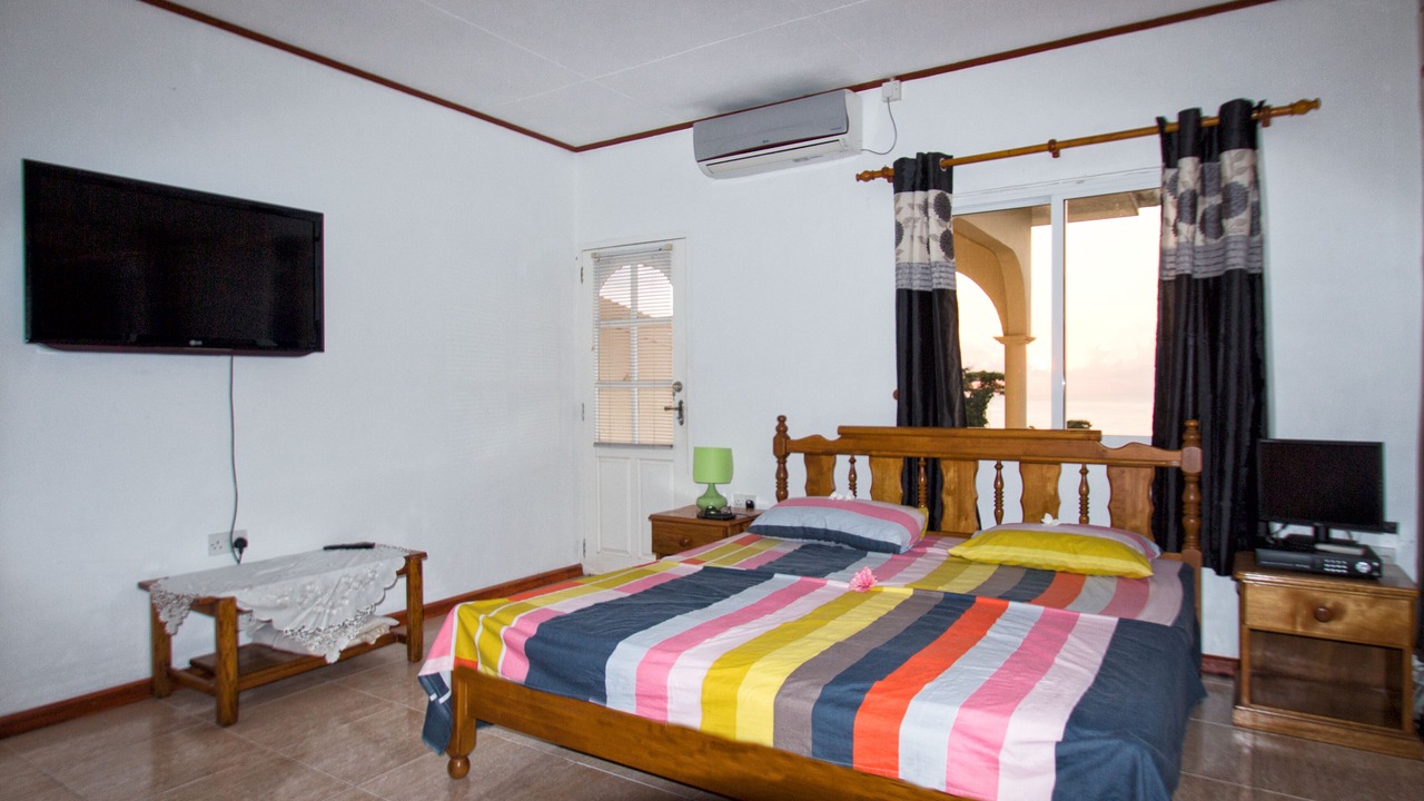 Photo of Bedroom in Mare Anglaise
