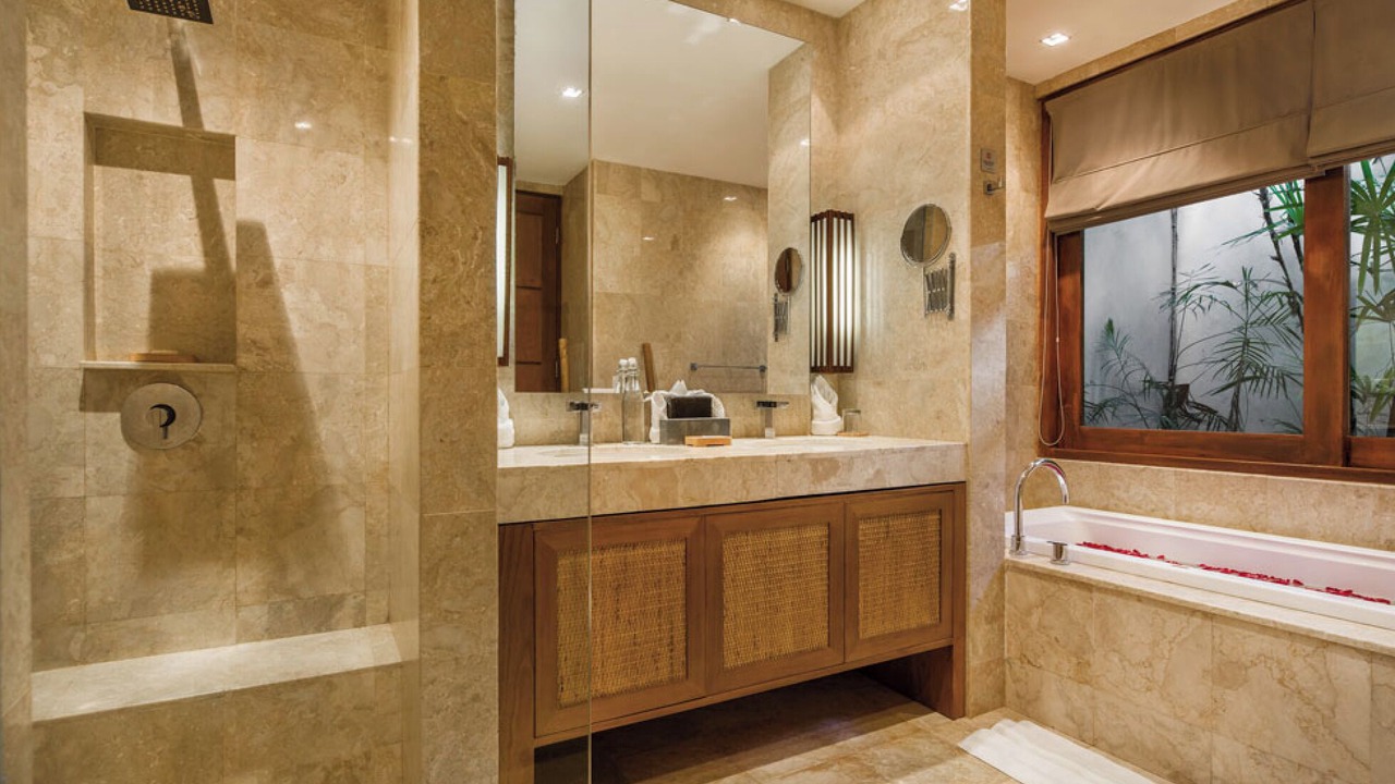 Photo of Bathroom in Petitenget