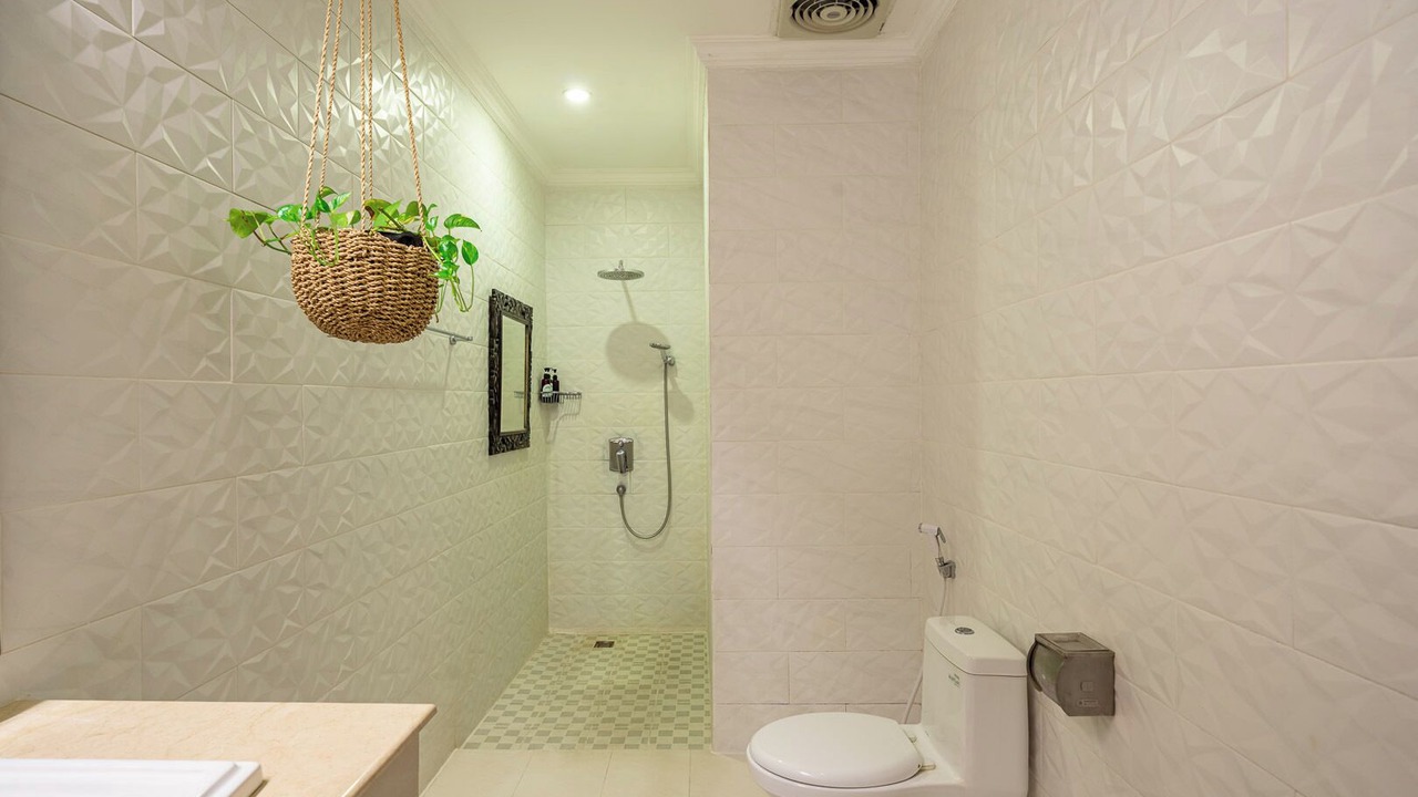 Photo of Bathroom in Petitenget