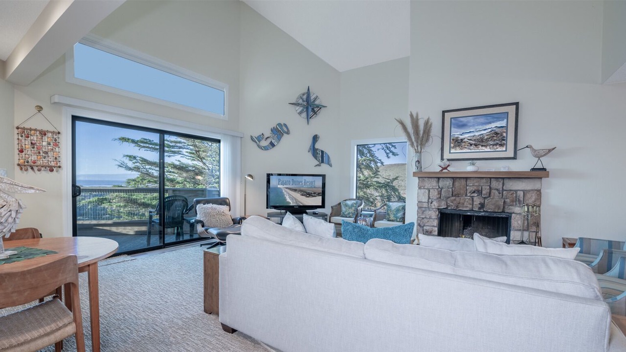 Photo of Livingroom in Pajaro Dunes