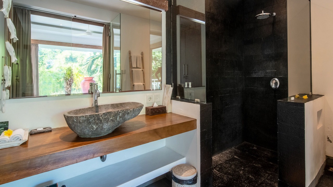 Photo of Bathroom in Dyanapura
