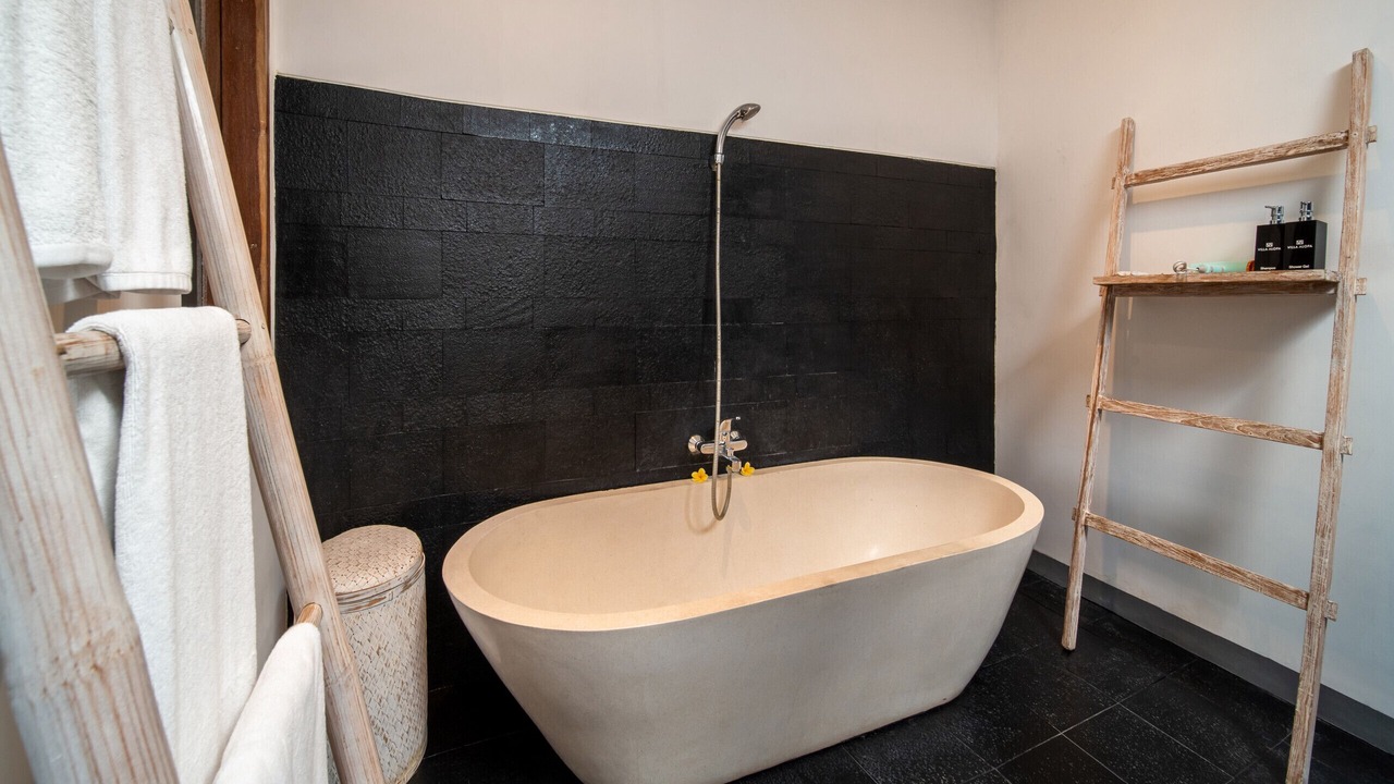Photo of Bathroom in Dyanapura