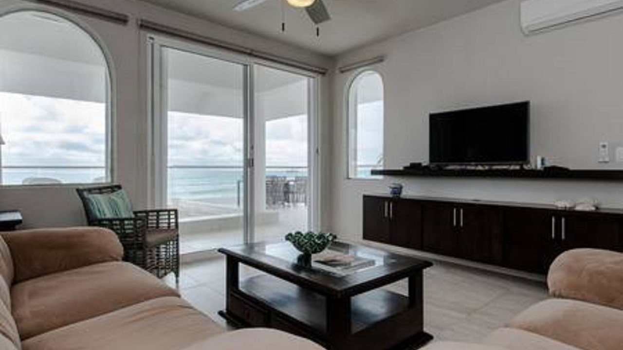 Photo of Livingroom in Downtown