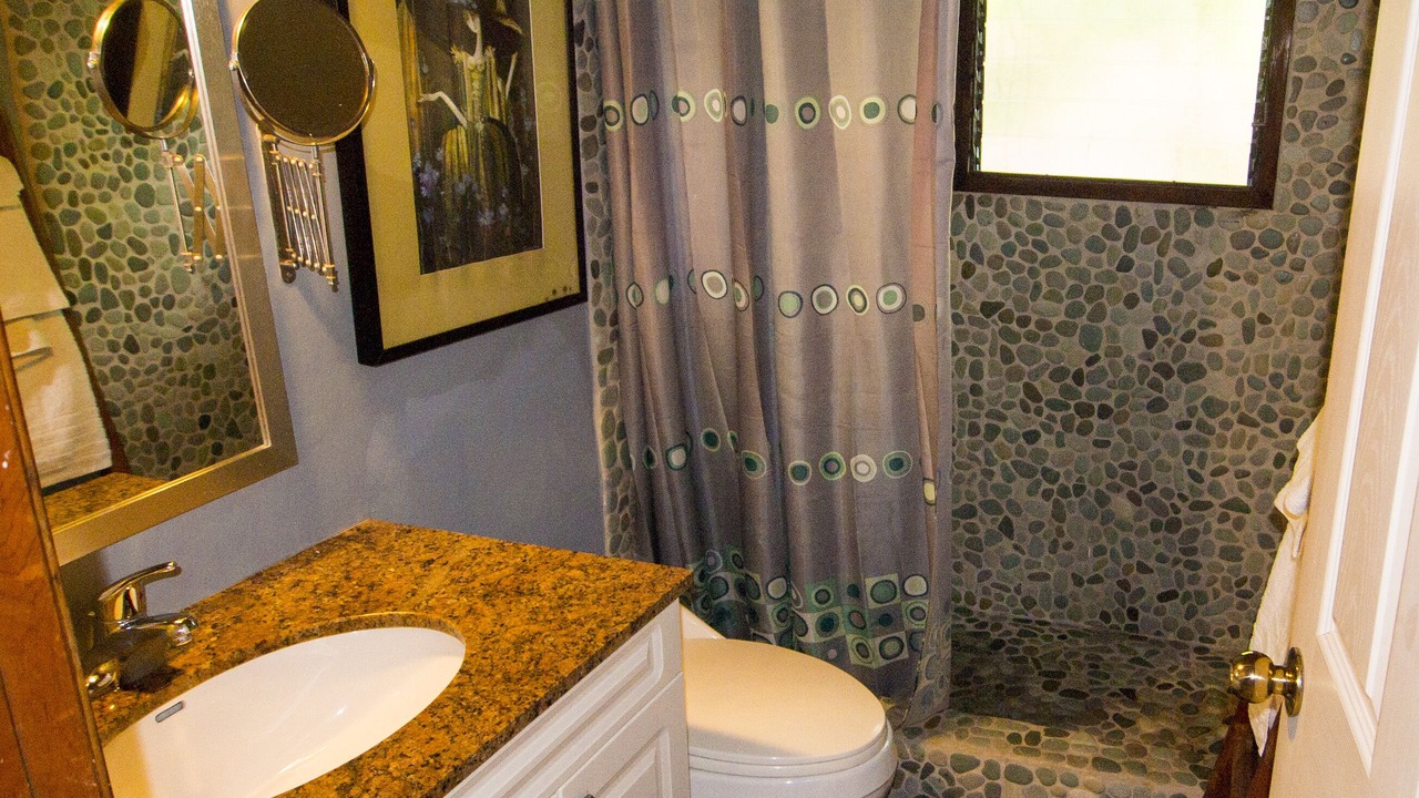 Photo of Bathroom in Cockburn Town