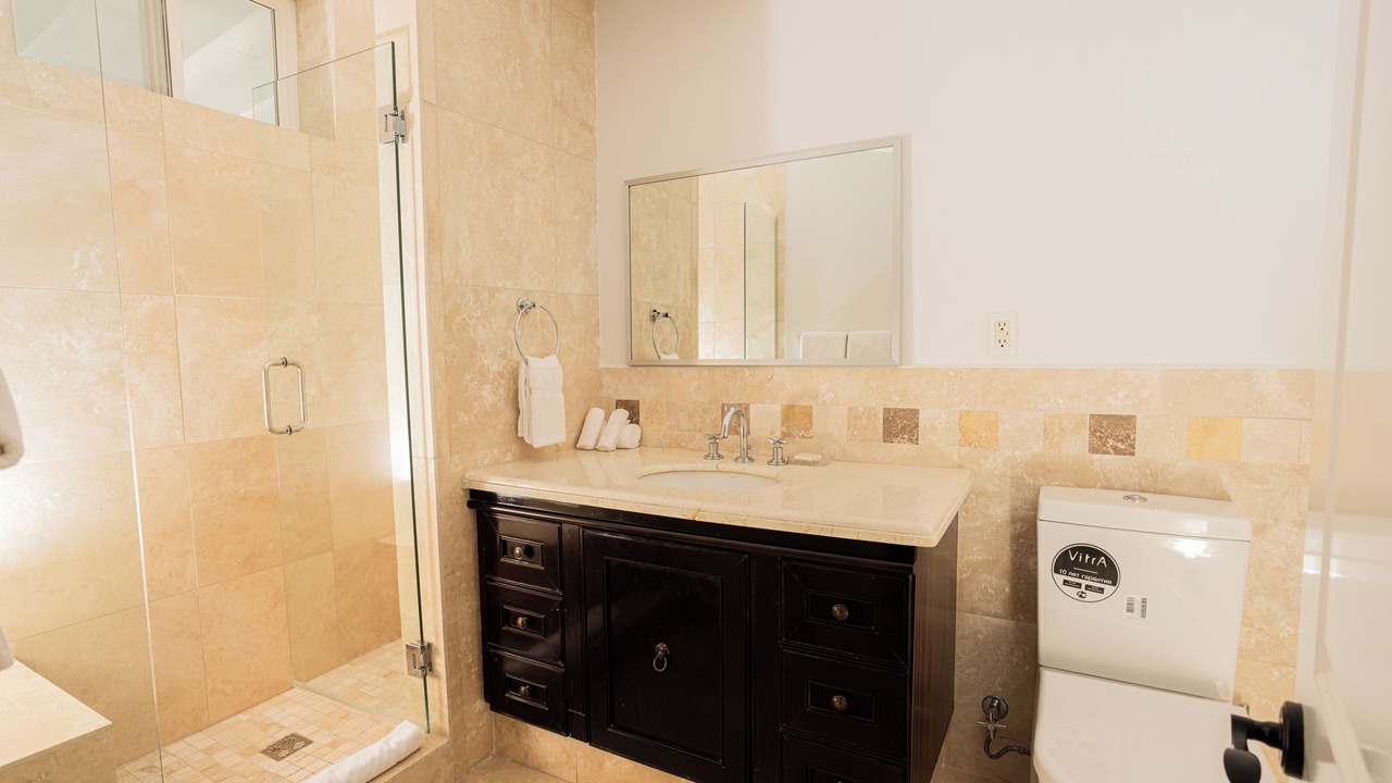 Photo of Bathroom in Leeward Settlement