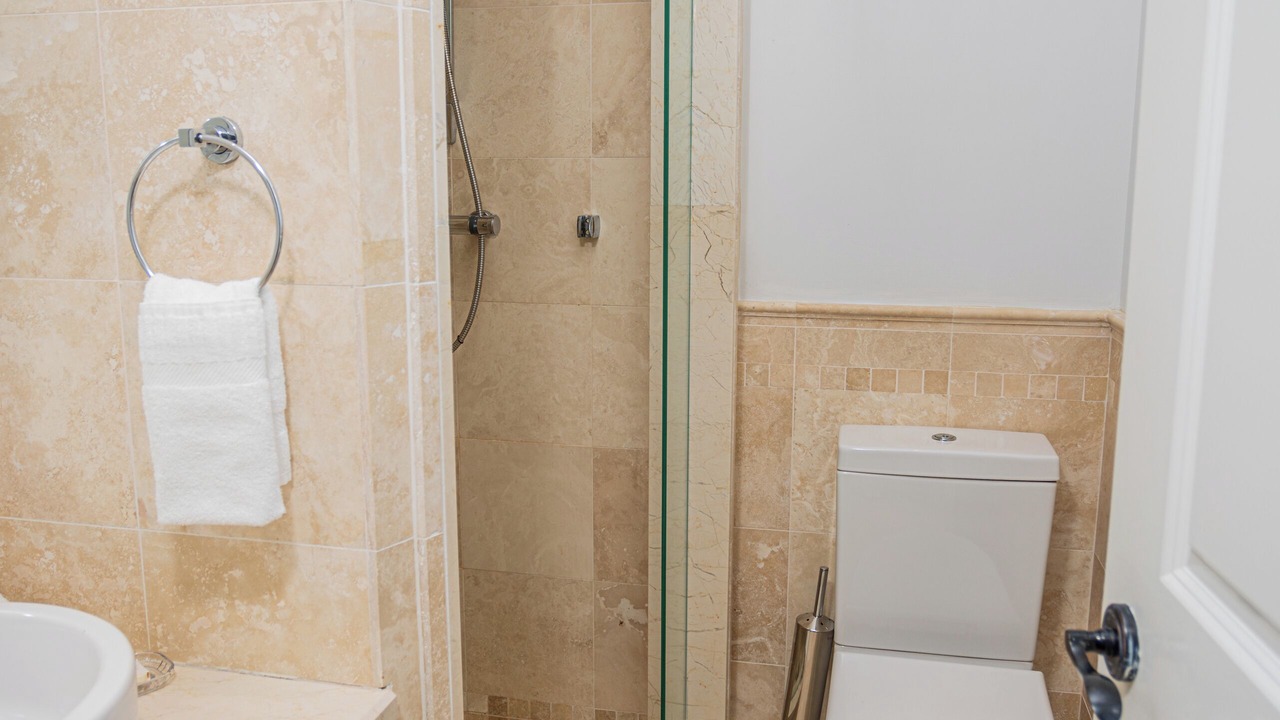 Photo of Bathroom in Leeward Settlement