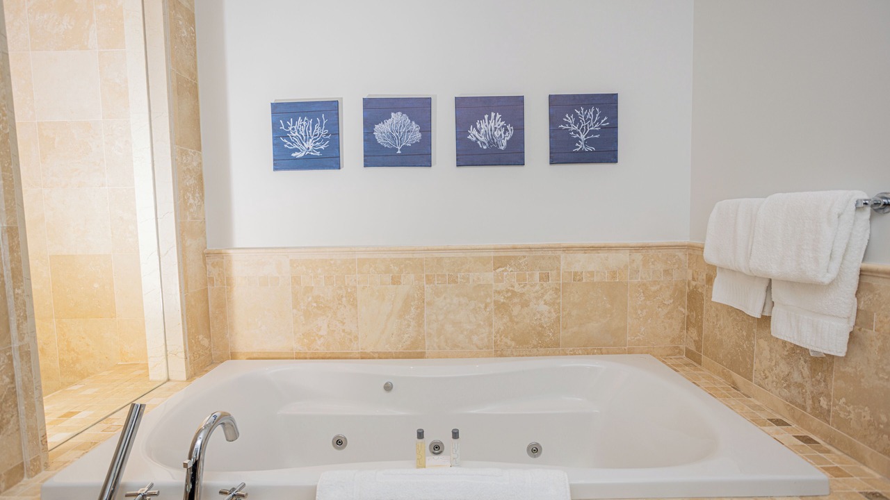Photo of Bathroom in Leeward Settlement