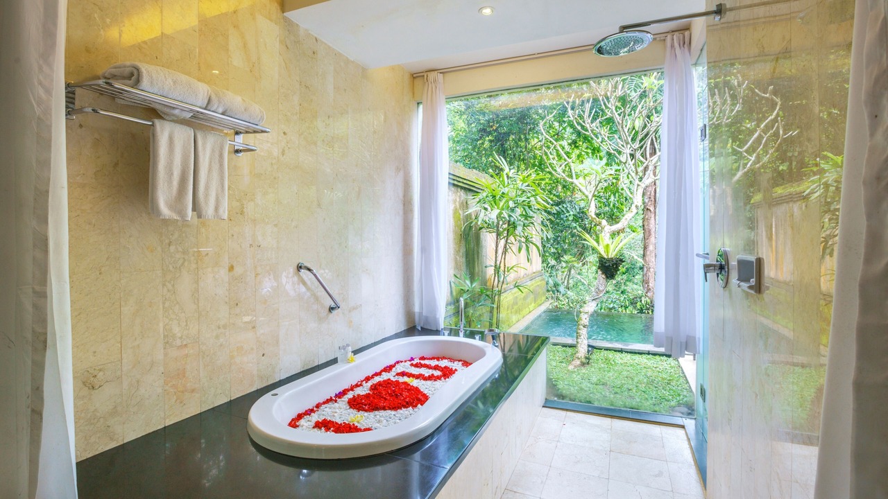 Photo of Bathroom in Sambahan