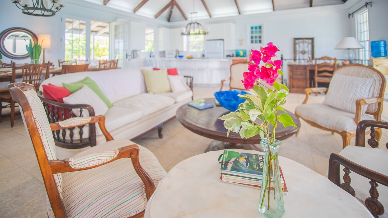 Photo of Livingroom in Cockburn Town