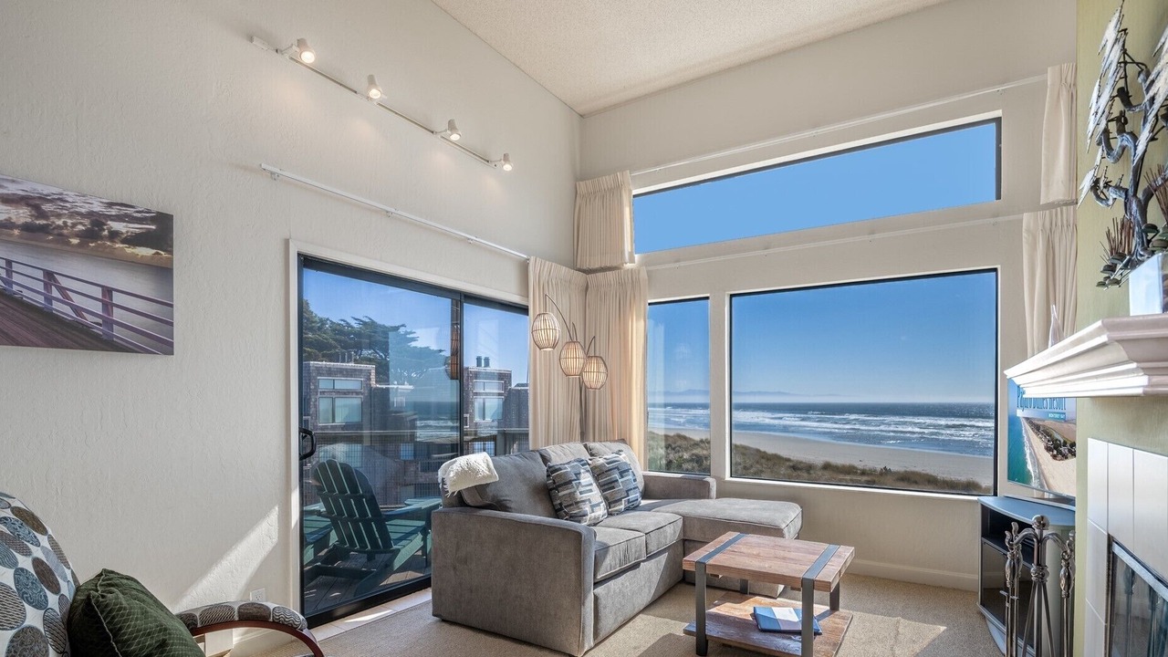 Photo of Bedroom in Pajaro Dunes