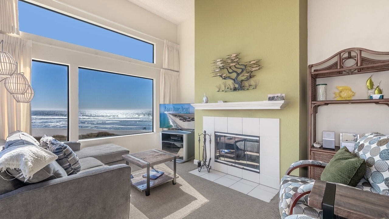 Photo of Bedroom in Pajaro Dunes